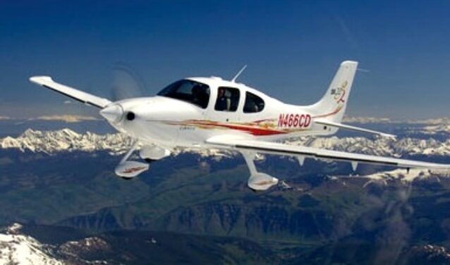 Cirrus SR 22 en vol