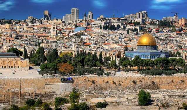 Jérusalem : skyline avec Dôme, mosquée Al-Aqsa.