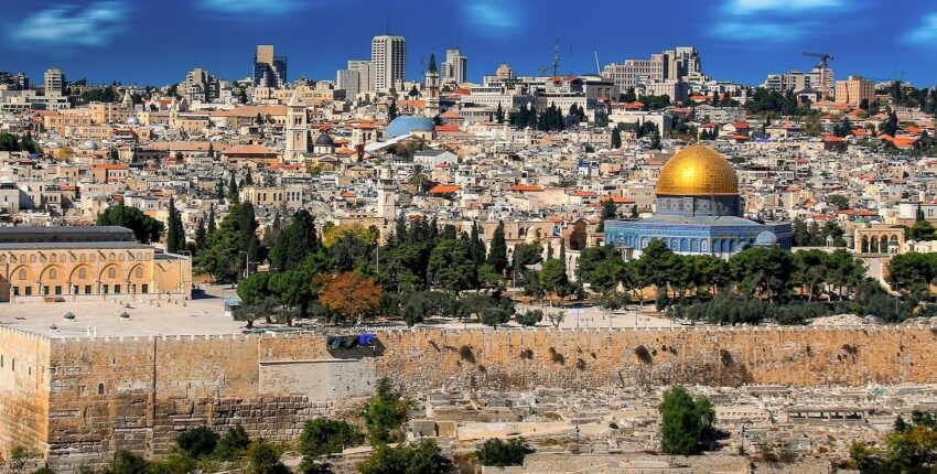 Jérusalem : skyline avec Dôme, mosquée Al-Aqsa.