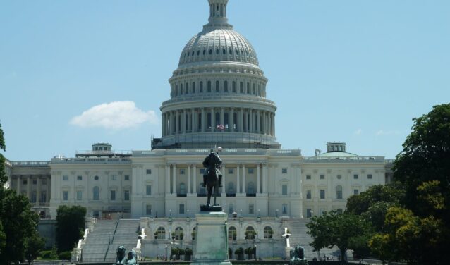 Capitole Washington, statue, ciel dégagé, monument emblématique