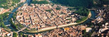 Besançon, vue aérienne, boucle Doubs historique.