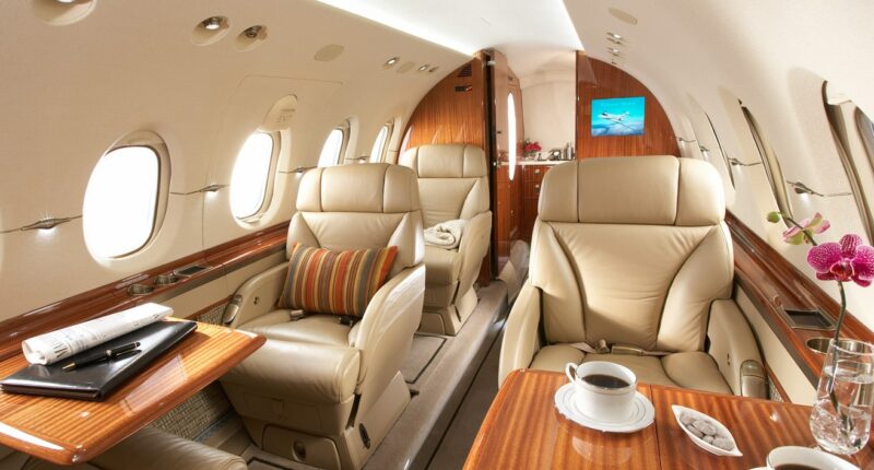  HAWKER 900XP : noleggio jet privato 