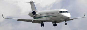 Jet privé Challenger 850 en vol