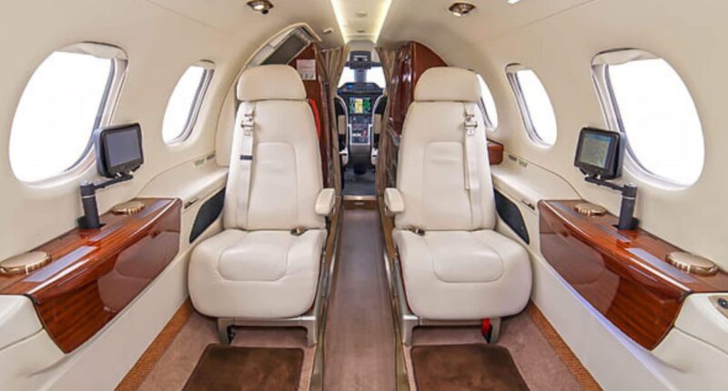 Phenom 300 : Noleggio jet privato