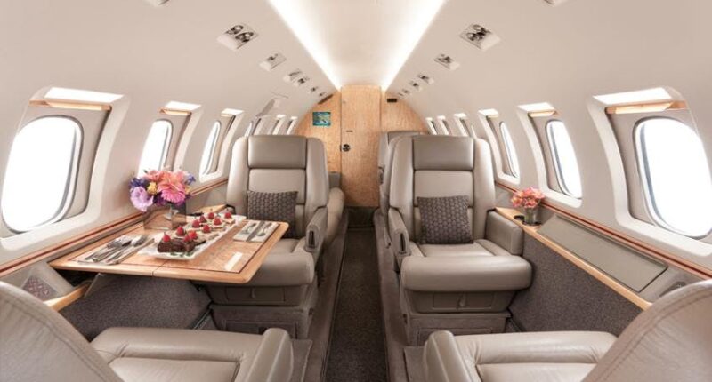 HAWKER 1000 : noleggio jet privato 