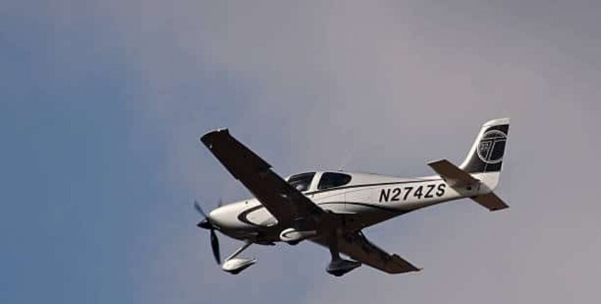 Cirrus SR 22 en vol