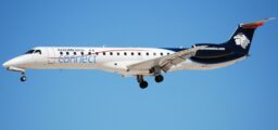 Embraer 145 en vol de groupe