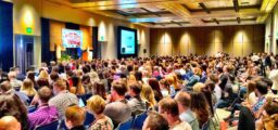 Audience lors d'un séminaire dans une salle