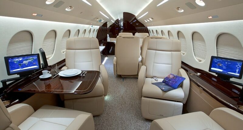 FALCON 8X : Noleggio jet privato 