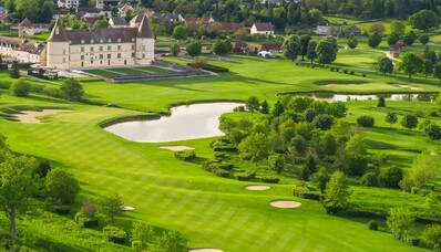 Noleggiare un elicottero: Château Hôtel golf de Chailly in Borgogna