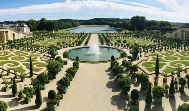 Versailles