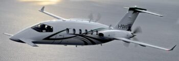 PIAGGIO AVANTI P180 en vol