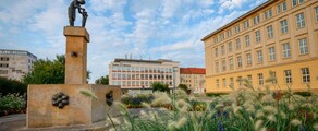 Eisenhuttenstad: noleggio di jet privati 