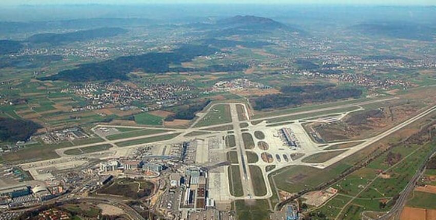 vue aérienne aéroport de Zurich