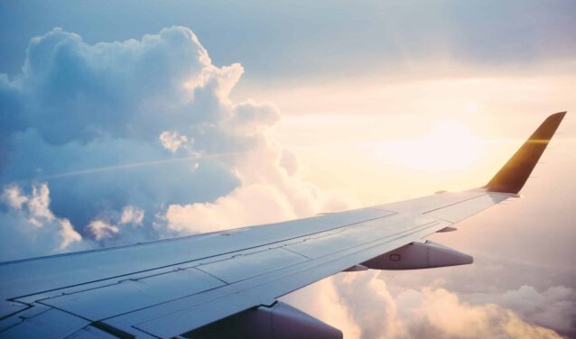 Air nostrum compagnie aérienne aile avion dans les nuages