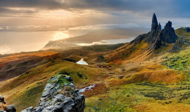 montagne couché de soleil île de skye