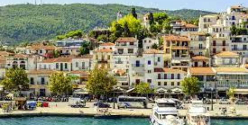 ville maisons blanches Skiathos