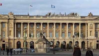 Hotel di lusso a Parigi: all’Hotel de Crillon, un’esperienza di lusso ed eleganza nel cuore di Parigi
