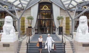 Peninsula Paris : entrée de l'hotel